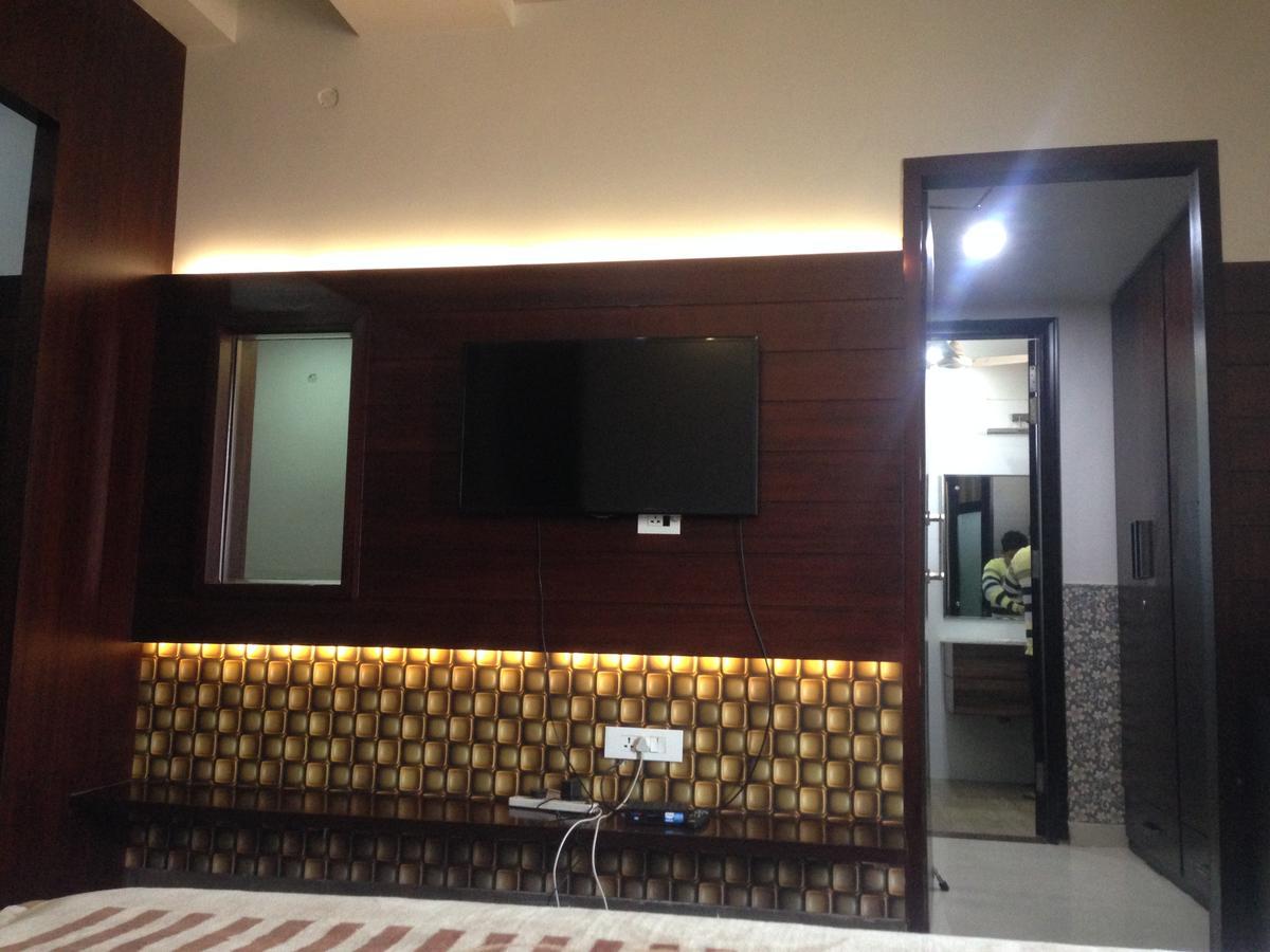 Hotel D2M Mānsa Εξωτερικό φωτογραφία